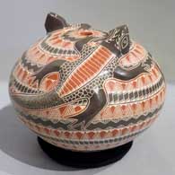 Polychrome seed pot with lizard and geometric design