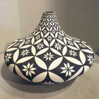 Dorothy Torivio of Acoma Pueblo made this black and white jar with geometric design