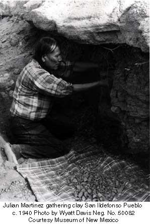 Julian Martinez gathering clay San Ildefonso Pueblo c. 1940 Photo by Wyatt Davis Neg. No. 50082, Courtesy Museum of New Mexico