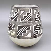 Black-on-white jar with a fine line, kiva step, and geometric design
 by Anita Lowden of Acoma