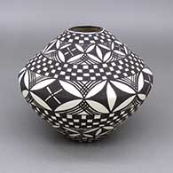 Black and white jar with a checkerboard and geometric design
 by Sandra Victorino of Acoma