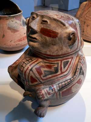 Paquime polychrome effigy pot