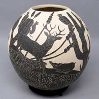 Click for a larger view Black and white jar with sgraffito desert wildlife and nature design
 by Angel Guerrero of Mata Ortiz and Casas Grandes