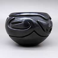Blackbowlwithacarvedavanyudesign, click or tap to see a larger version