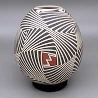 Polychrome jar with a geometric design
 by Rodrigo Perez of Mata Ortiz and Casas Grandes